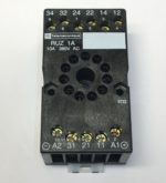 Schneider Electric RUZ1A Embase pour relais RUM 11 poles contacts mixtes - connecteurs, forme des broches cylindriques