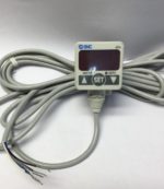 SMC ZSE40F-01-62L Interrupteur de pression, -100kPa a 100 kPa, R 1/8, Sortie reed