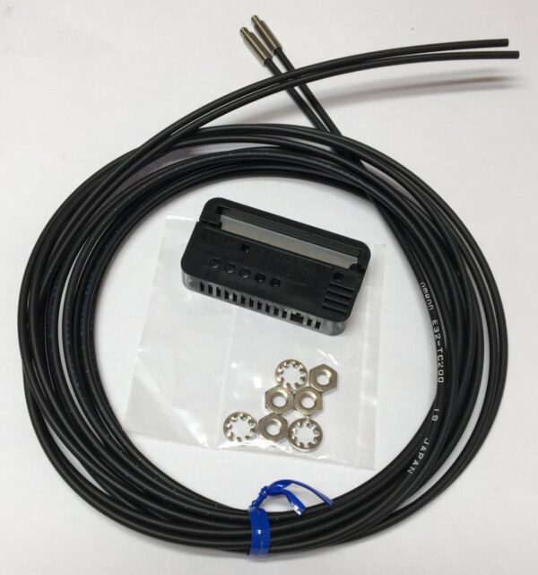 10173153 Omron E32-TC200 Fibres avec tete de detection miniature