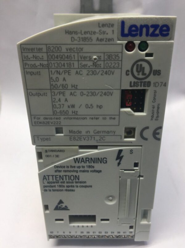 Lenze E82EV371-2C Convertisseur de frequence serie 8200