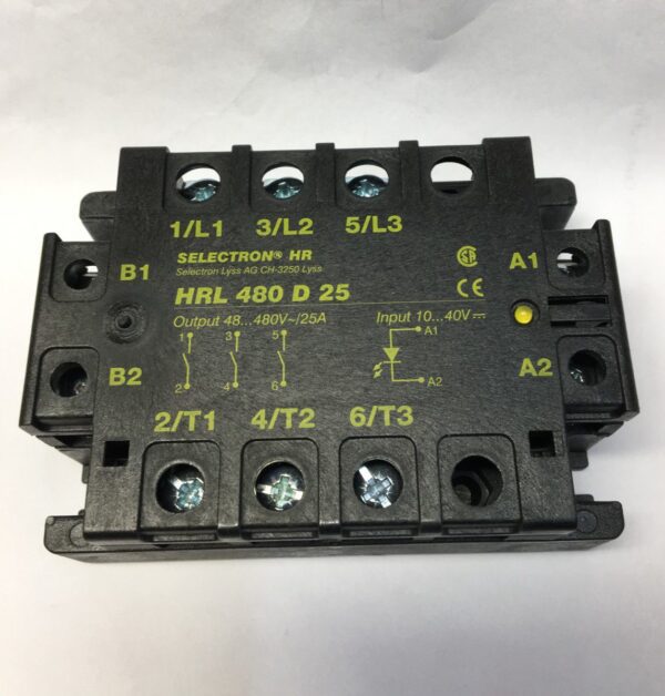 Selectron HRL480D25 Relais semi-conducteurs triphases 10 .. .40 VDC 480v 25A Tension d'entree 10 ... 40 VDC